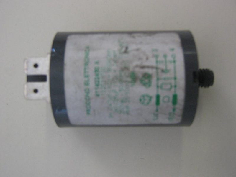 Condensatore lavatrice Zoppas PL846 cod 411422430A