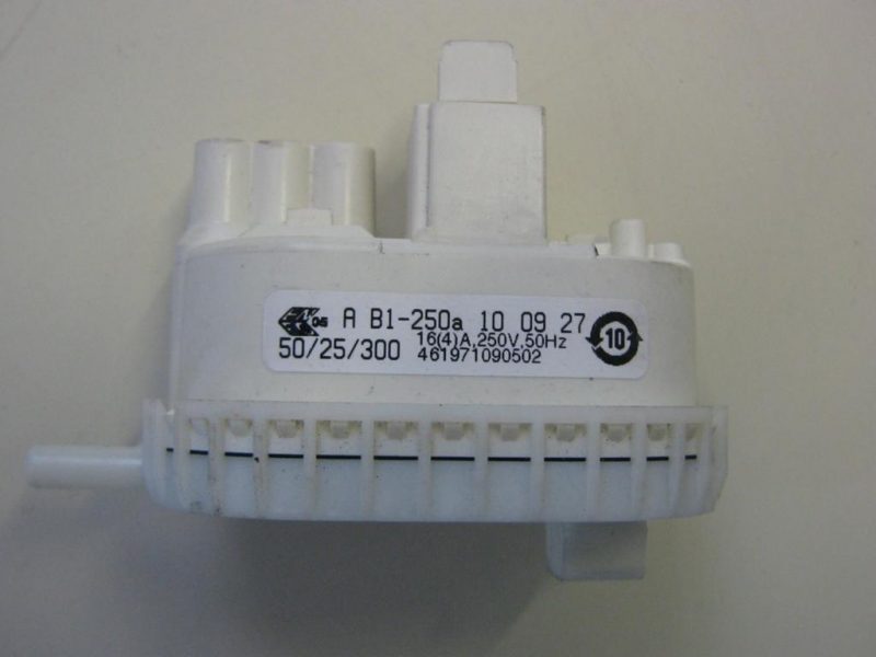 PRESSOSTATO COD. B1-250A   CODICE ALTERNATIVO: 461971090502   PER LAVATRICE IGNIS LOE 6052/1, LOE 1077, LTE 1066, WHIRLPOOL AWE6317, awe 9107, awoe 9129
