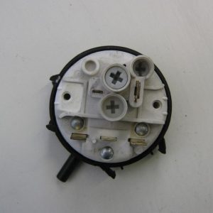 PRESSOSTATO COD. 91201693   CODICE ALTERNATIVO: 761480   PER LAVATRICE HOOVER HNS 6755-30, HS 100 E UNI, HN 2805-30, LADY PIU' H77E, LADY PIU' H88 ES, HNS 5655, CANDY CBD 70, C1 506-01 S, CNE 88 T, IBERNA ILFE 858 T, C455 TXT, ZEROWATT ZL 80, candy activa