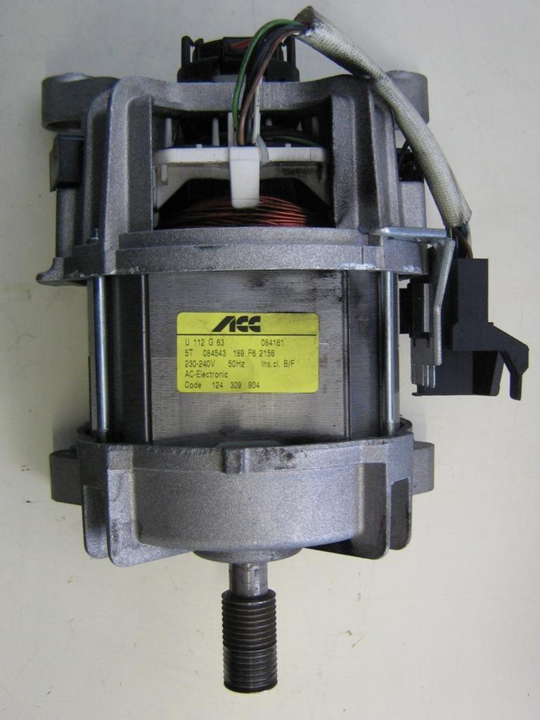 Motore lavatrice Aeg L50612 cod 124309904