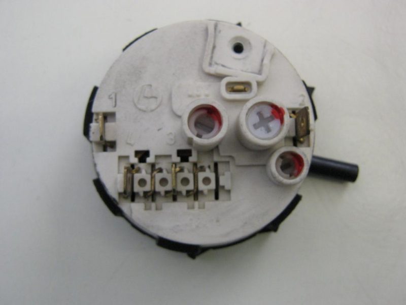 Pressostato lavatrice Candy GO 85-01