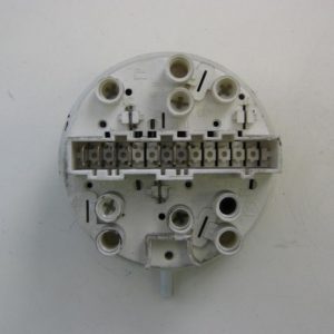 PRESSOSTATO COD. 110570300   CODICE ALTERNATIVO: 792900   PER LAVATRICE AEG LAVAMAT W831, LAVAMAT W835-W,lavamat w830-w, w 1037-w, lavamat w 1030