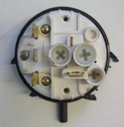 PRESSOSTATO COD. 16001176000   CODICE ALTERNATIVO: 761455   PER LAVARTICE INDESIT WA6, WA8, WA 10 IT