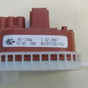 PRESSOSTATO COD. B1-135   CODICE ALTERNATIVO: 461971051761   PER LAVARTICE WHIRLPOOL AWM 5500,  AWM720, IGNIS AWV465/M, AWV619/M, AWV468/M, AWV 425-450, ignis awv 453