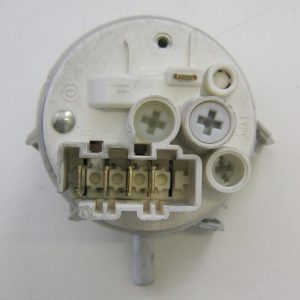 PRESSOSTATO COD. 160014157.00   CODICE ALTERNATIVO: 7650004   PER LAVATRICE ARISTON AB66, WP100, AB84, INDESIT WP67EX, WAP61, WA6, WA8, WA10