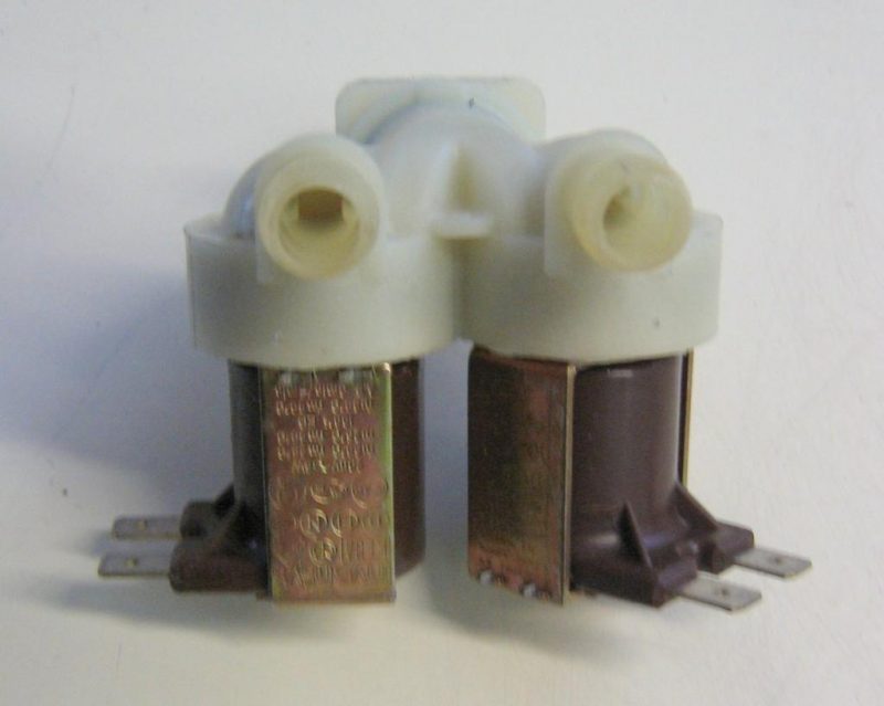 0285 -- 000 (306) Elettrovalvola lavatrice Ignis AWV465/M cod 461971054361