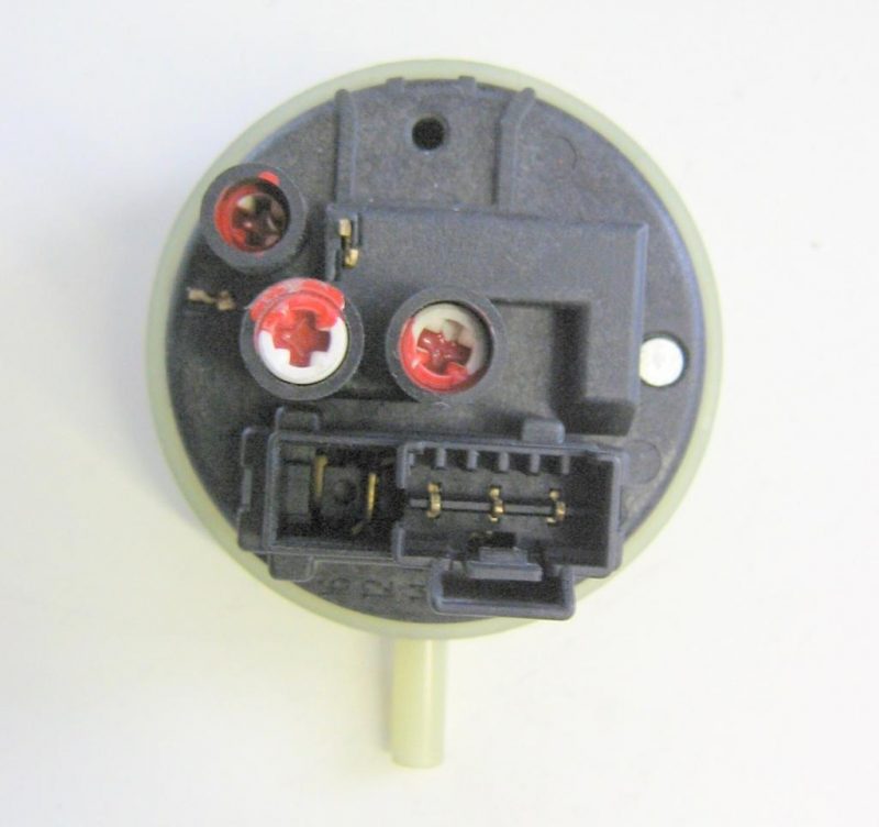 PRESSOSTATO COD. 16002180500   CODICE ALTERNATIVO: 505KA1 01   PER LAVATRICE INDESIT IWC6105B, IWC 7105, IWC7128, iwdc 6125, ARISTON ECO7F 1292, IGNIS AWV465/M, arsfx 109 it