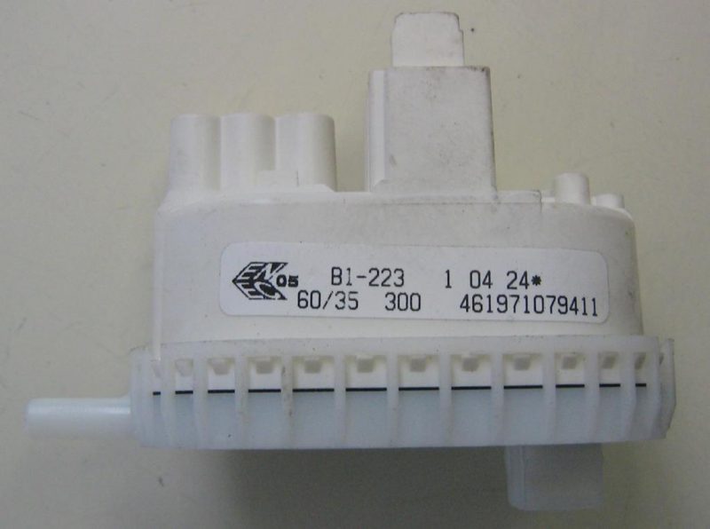 PRESSOSTATO COD. B1-223   CODICE ALTERNATIVO: 461971079411   PER LAVATRICE Whirlpool AWM180, AWM 800, awm 200, REX R60A