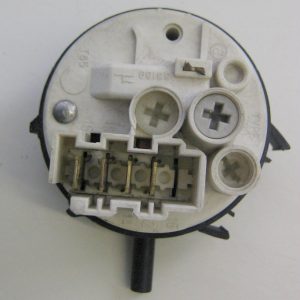 PRESSOSTATO COD. 160021186.00   CODICE ALTERNATIVO: 37650082   PER LAVATRICE INDESIT WISL86, WISL85EX, WISL 106, wixxl 86, ARISTON ARSL 88, ARXXL 105, AVSL 109, ARXXF129, ARXXL125, armxl 129