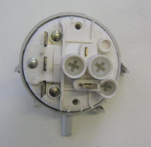 PRESSOSTATO COD. 16000482804   CODICE ALTERNATIVO: 761439-300   PER LAVATRICE ARISTON AL68X, AD1200, AL 109X