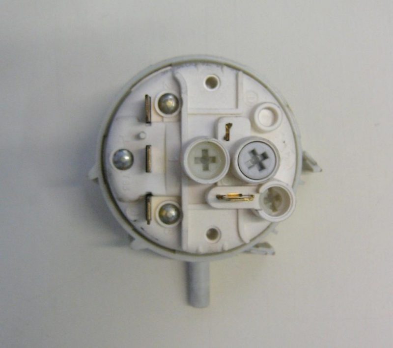 0375 -- 000 (429) PRESSOSTATO COD. 41001273 CODICE ALTERNATIVO: 7610016 PER LAVATRICE HOOVER HVP13,ZEROWATT HOOVER HVP 16 IT ALU