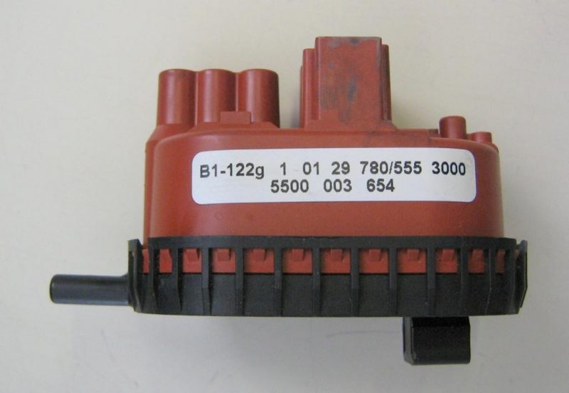 PRESSOSTATO COD. B1-122G   CODICE ALTERNATIVO: 5500003654   PER LAVATRICE BOSCH MAXX WFL800