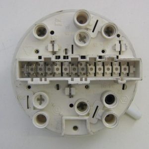 PRESSOSTATO COD. 110571100   CODICE ALTERNATIVO: 792904   PER LAVATRICE AEG OKO LAVAMAT EUROLINES