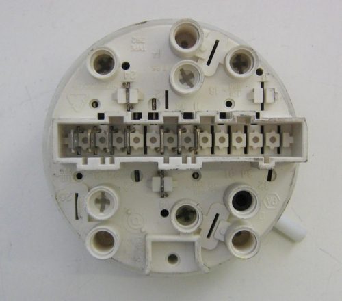 0438 -- 000 (459) PRESSOSTATO COD. 110571100 CODICE ALTERNATIVO: 792904 PER LAVATRICE AEG OKO LAVAMAT EUROLINES