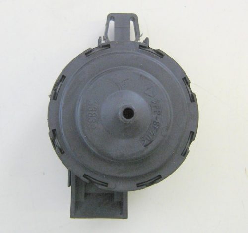 0455 -- 000 (476) PRESSOSTATO COD. 132090301 CODICE ALTERNATIVO: 764007 PER LAVATRICE AEG OKO_LAVAMAT EUROLINE S, EUROLINE T, REX Electrolux R1200ITS