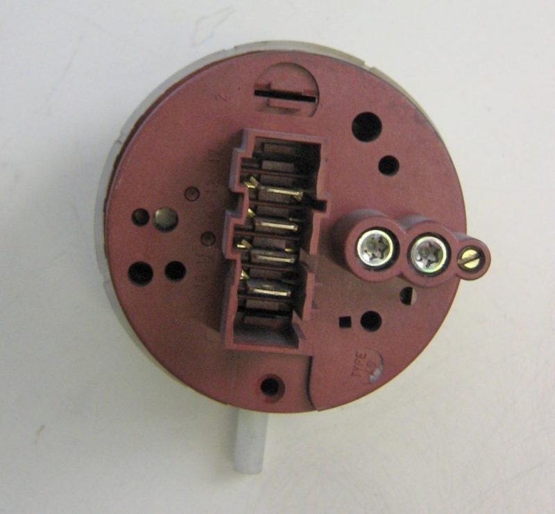 PRESSOSTATO COD. 5500002492   PER LAVATRICE BOSCH MAXX, WFL 1200II/02, WFL 1661, FD 8002, FD 8007