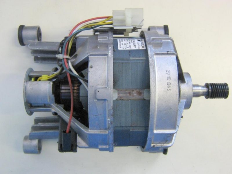 Motore lavatrice Sangiorgio SGF065 cod L33A024I3