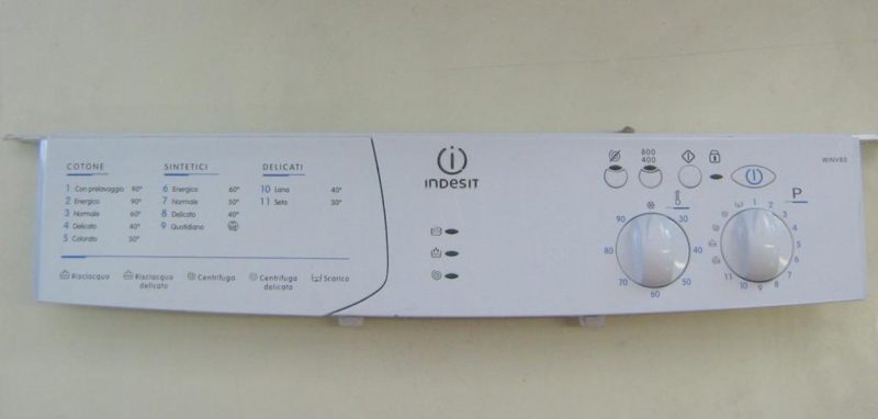 FRONTALE PER LAVATRICE INDESIT WINV80   COMPLETO DI SCHEDA COMANDI