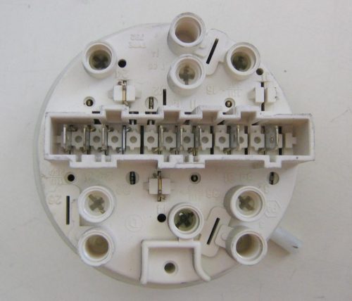 PRESSOSTATO COD. 12473279/1   CODICE ALTERNATIVO: 793877   PER LAVATRICE ZOPPAS PL643C, PX544SELR, PO 455C, REX RLB 4,  RLF604X, IGNIS LOE 8050/1, electrolux ew 514s