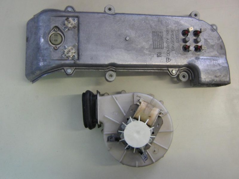 0584 -- 000 (604) SOFFIANTE PLASET COD. 70641 220 - 240v 50Hz 60W COMPLETO DI COLLETTORE E RESISTENZE PER LAVATRICE CANDY CLD135