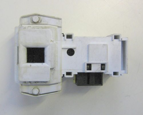 Bloccaporta lavatrice Siemens WS08X460IT cod DM053