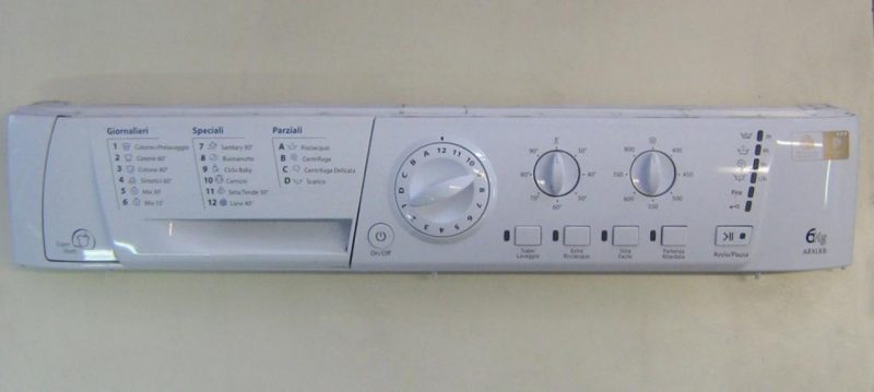 FRONTALE PER LAVATRICE ARISTON ARXL88   COMPLETO DI SCHEDA COMANDI