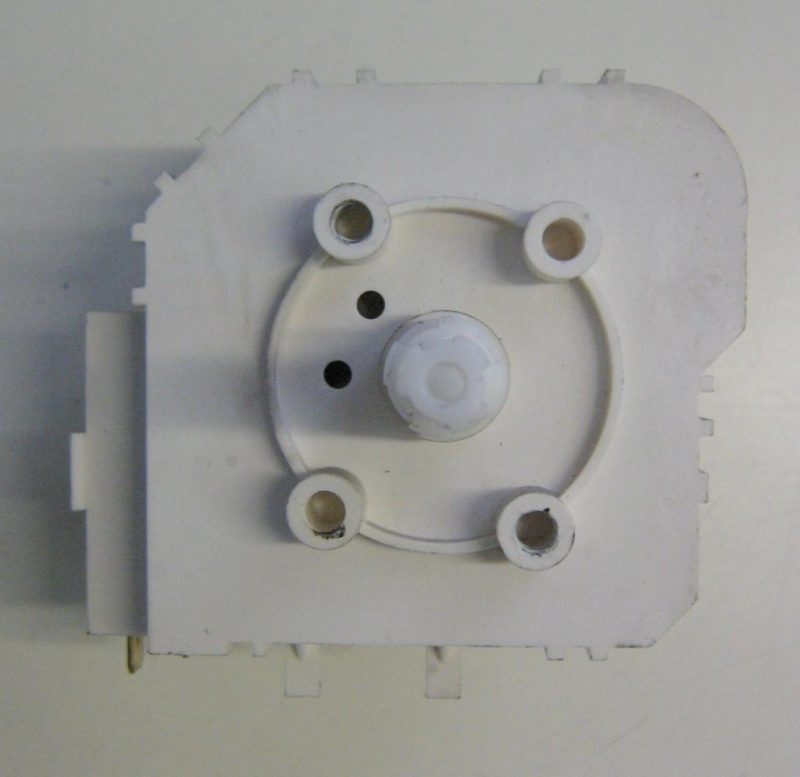 0689 -- 000 (709) Timer lavatrice Candy CBD70