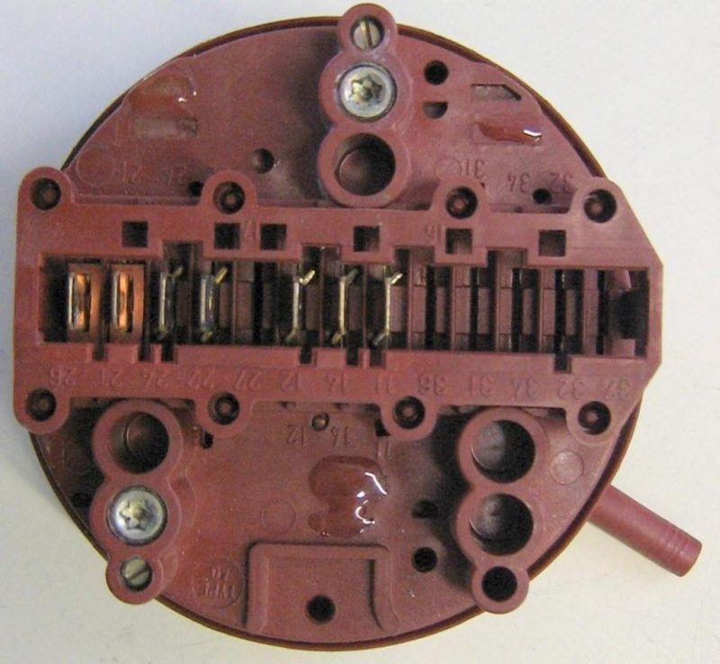 PRESSOSTATO COD. 110072700   PER LAVATRICE AEG LAVAMAT 13.50, LAVAMAT W 70 lavamat w 70-w