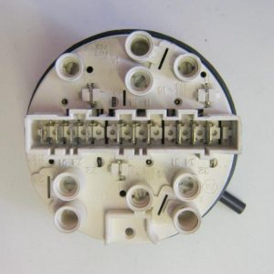 PRESSOSTATO COD. 124732740   CODICE ALTERNATIVO: 793875   PER LAVATRICE ZOPPAS PX644SEL, PL 543X, REX RLE5PF, electrolux ew 715s