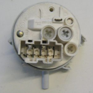 PRESSOSTATO COD.160015915.02   CODICE ALTERNATIVO: 7650048   PER LAVATRICE ARISTON AVSL88, AVSL109,ARISTON AVSD 88 PL, als109x eu, ariston ab 104