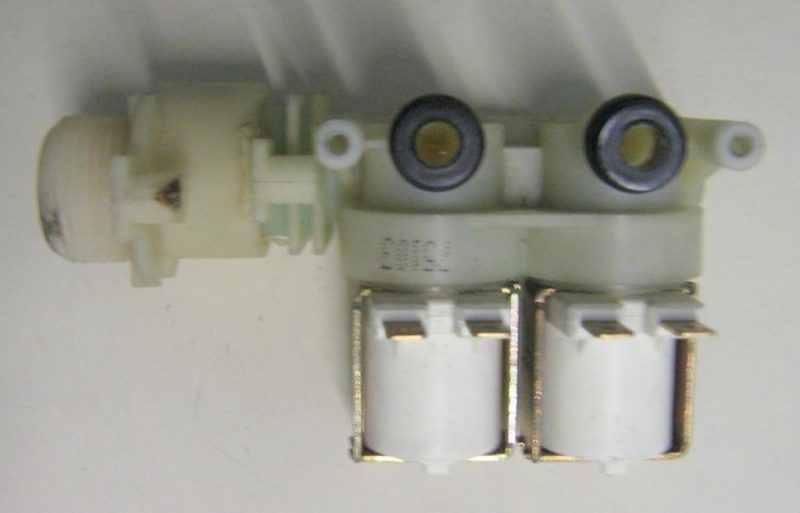 Elettrovalvola lavatrice Indesit WME6X cod 75103