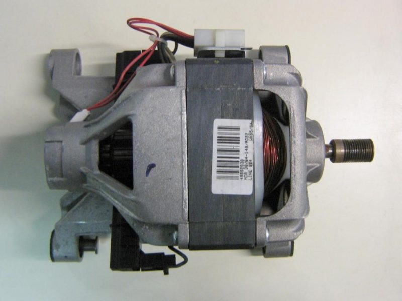 Motore lavatrice Indesit WME6X cod MCA 38/64 - 148/AD8