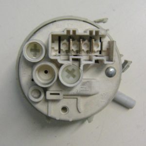 0850 -- 000 (937) PRESSOSTATO COD. 124535580 CODICE ALTERNATIVO: 765319 PER LAVATRICE REX ELECTROLUX L516S, REX RL850, RK850