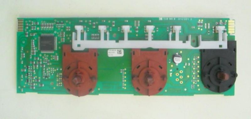 Scheda comandi lavatrice Indesit WIXL126 cod 210095869