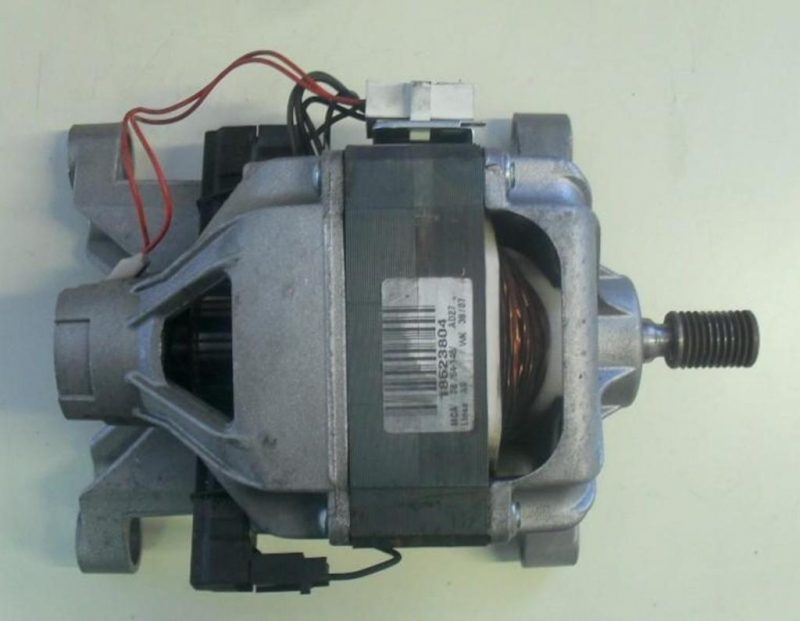 Motore lavatrice Ariston AVSL105 cod MCA 38/64 - 148/AD8