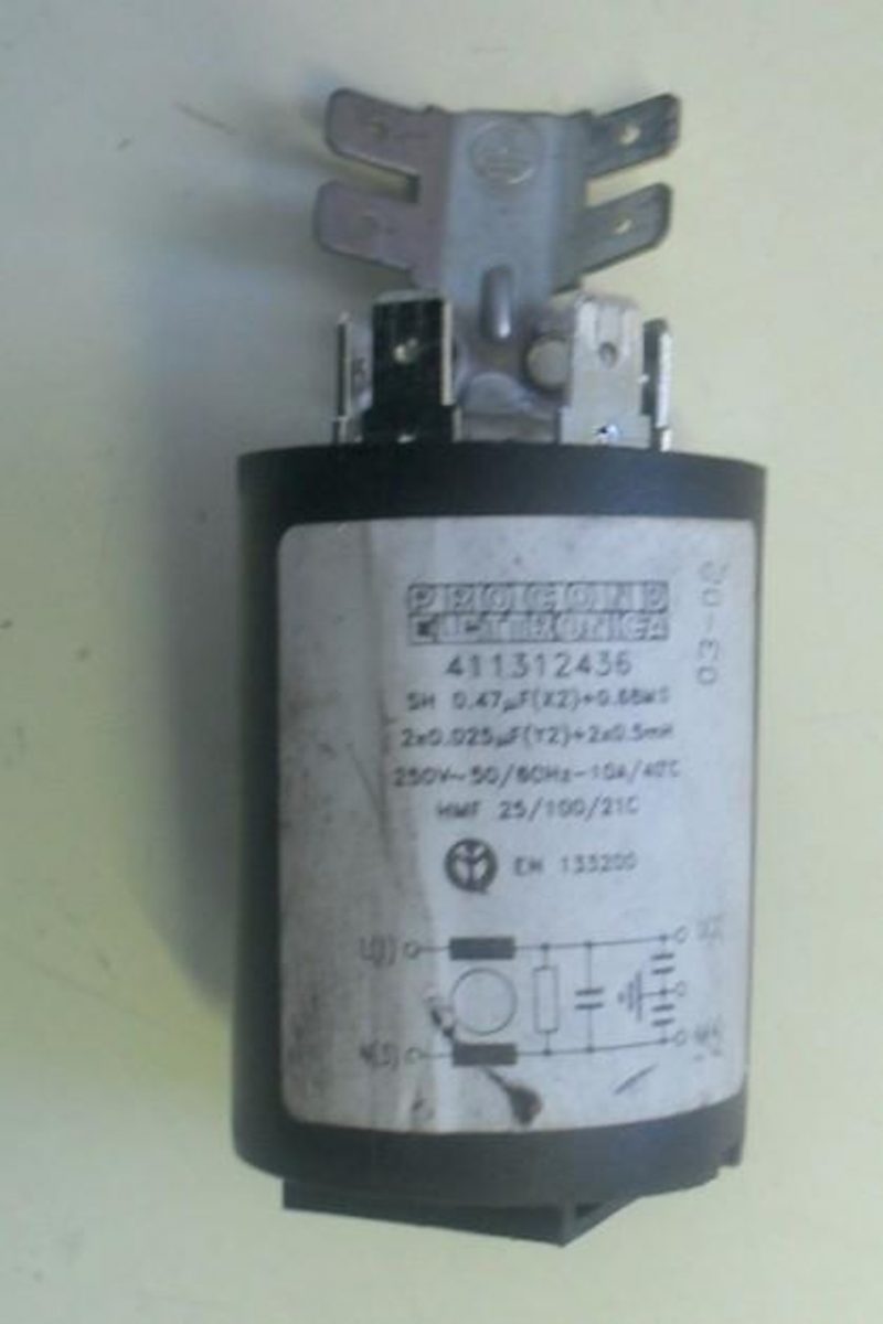 Condensatore lavatrice Ariston ATD104 cod 411312436