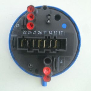 PRESSOSTATO COD. A2-670A   CODICE ALTERNATIVO: 461973087541   PER LAVATRICE Whirlpool AWT6084, AWT8104D
