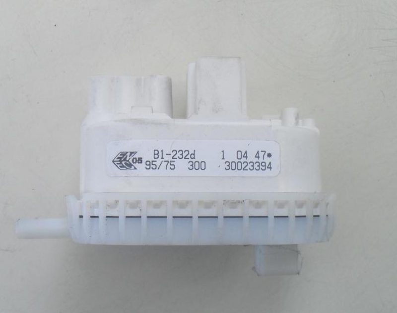 PRESSOSTATO COD. B1-232D   CODICE ALTERNATIVO: 30023394   PER LAVATRICE GRAETZ WS842, h2o elementare h2oel1004ve, kennex ws 642,  elettrozeta  tto 642
