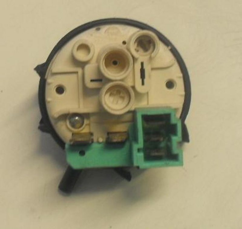 0982 -- 000 (1002) PRESSOSTATO COD. 124535521 PER LAVATRICE REX RG6XP, RL6XS, LC63, RL53XS, RL50X, RL4, li51 ZOPPAS PL 44S C, PO 655 C, AEG LAVAMAT 504, ELECTROLUX EW 507 F, zoppas p 65, rex rl 83 mxs