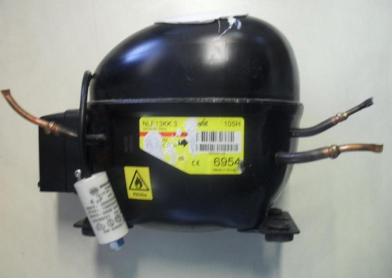 Compressore frigorifero Indesit TA5I cod NLE13KK.3