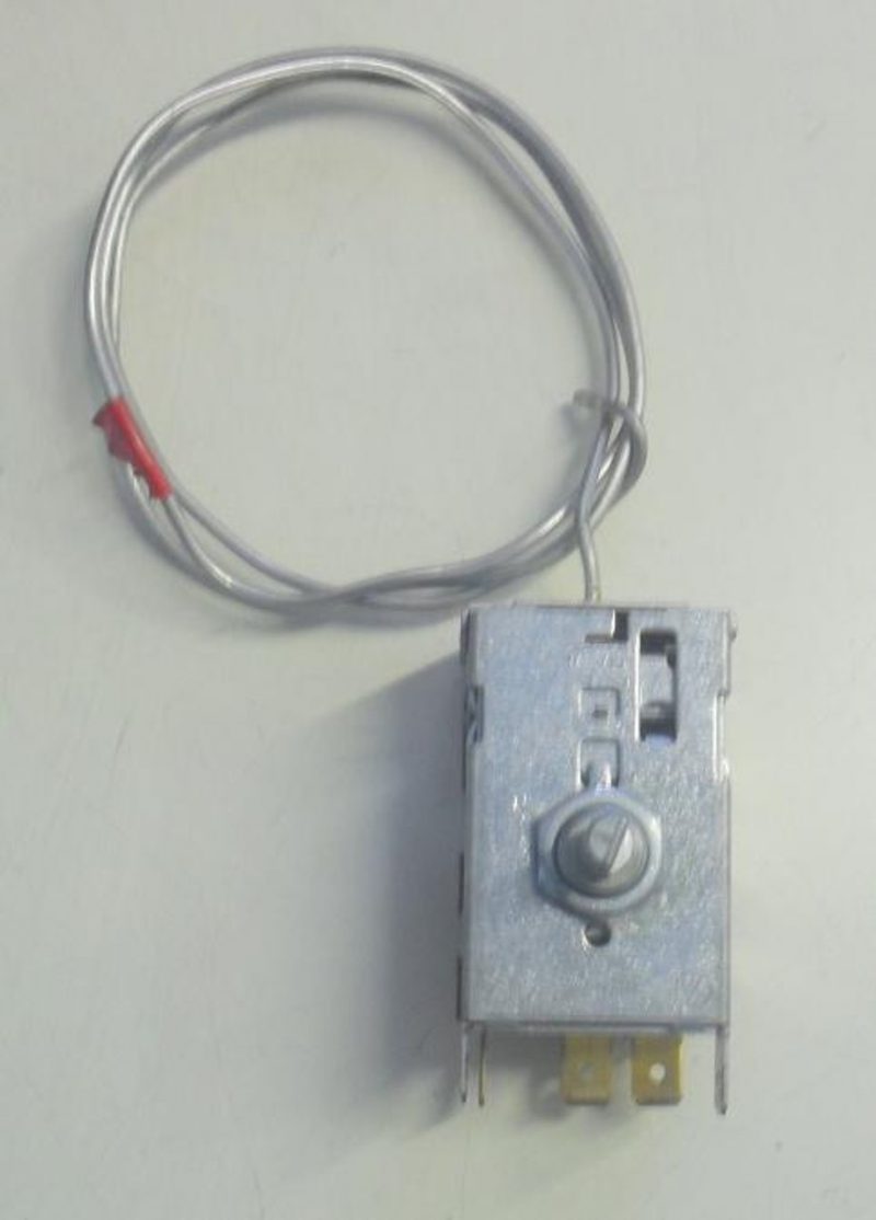 1003 -- 000 (1023) TERMOSTATO COD. 16001095704 PER FRIGORIFERO INDESIT TA5I,INDESIT R 23