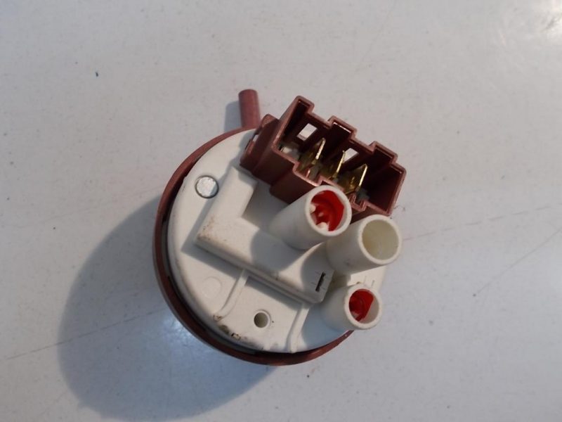 Pressostato lavastoviglie Ariston L65 cod 160020822.01