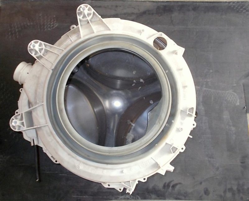 Gruppo vasca lavatrice Whirlpool