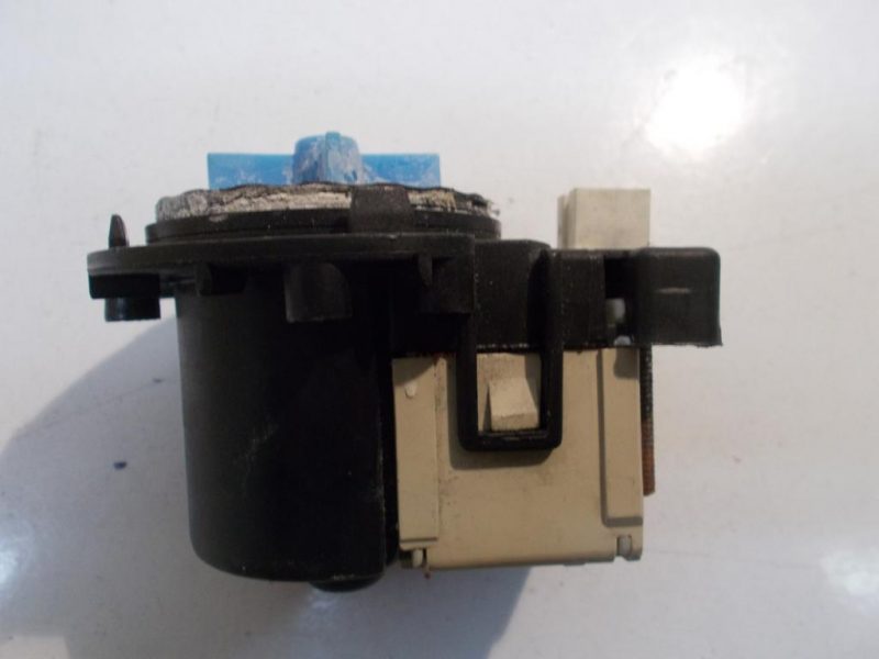 Pompa lavatrice Ignis LOA100 cod 461975007401