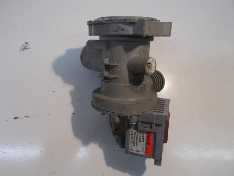 Pompa lavatrice Indesit WITL126 cod 16001746003