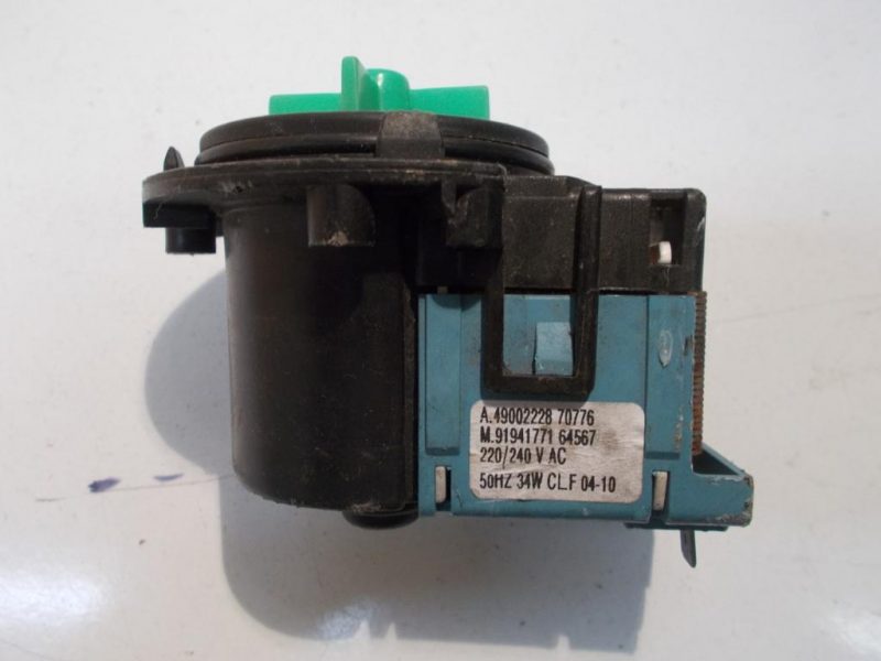 10133 -- 000 (10223) Pompa lavatrice Candy CM2 106-01 cod 49002228