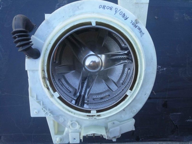 GRUPPO VASCA COMPLETO PER LAVATRICE WHIRLPOOL AWO/D 3080