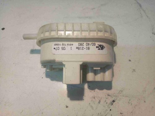 PRESSOSTATO PER LAVATRICE WHIRLPOOL AWM8000 COD: 461970210561
