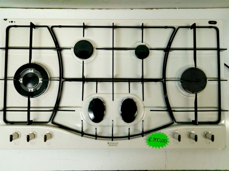 10886 -- 000 (11090) NUOVO DI SECONDA
PIANO COTTURA HOTPOINT-ARISTON PH960MSTOWRHA