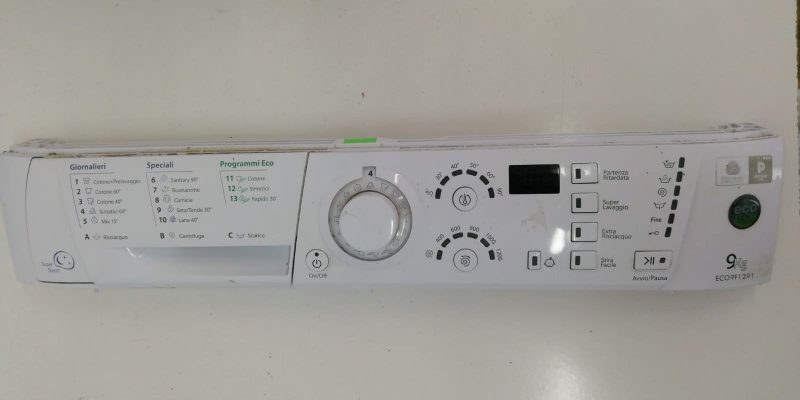 frontale con scheda digit Ariston Arcadia eco9f1291 9kg scheda cod 21016303300 bitron code: 30411096